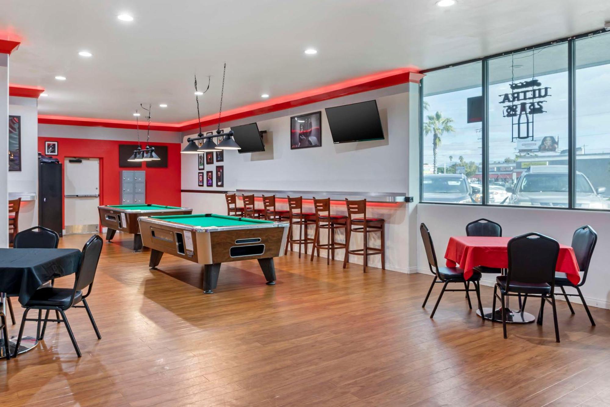 Best Western Canoga Park Motor Inn — Photos 2